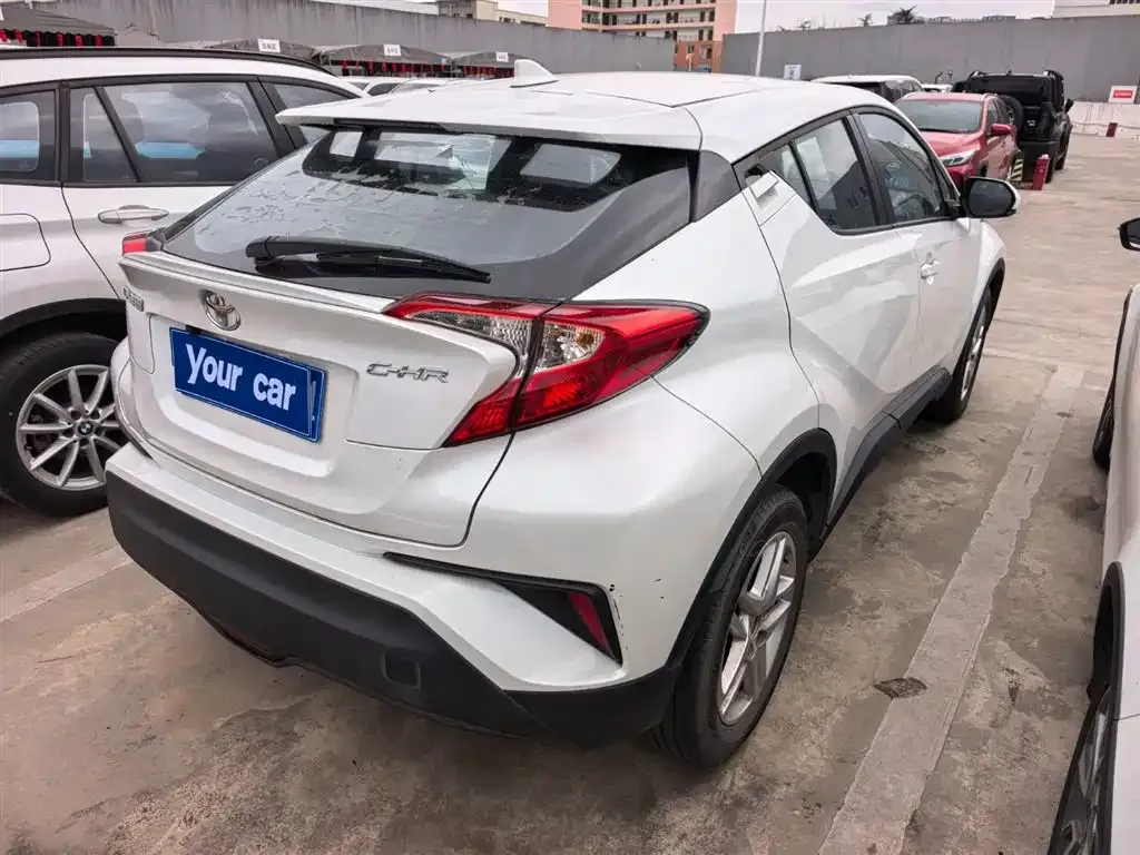 Toyota C-HR — фото 6