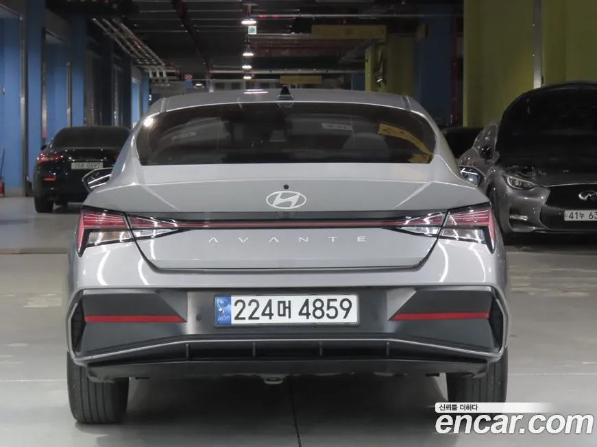 Hyundai AVANTE — фото 3