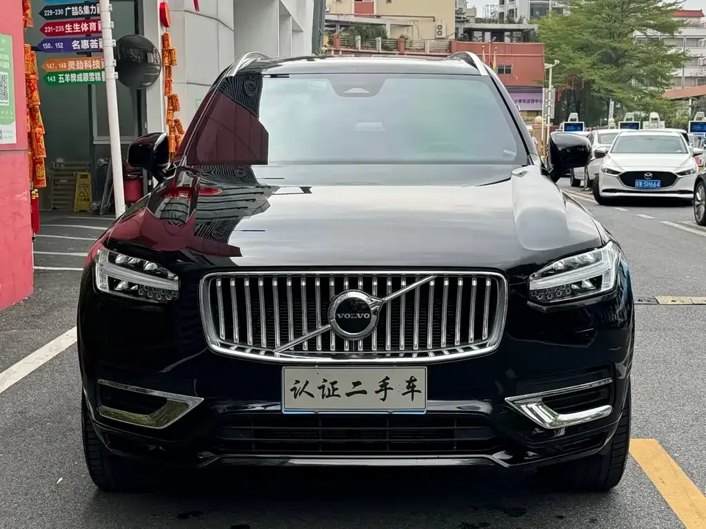 Volvo XC90 — фото 7