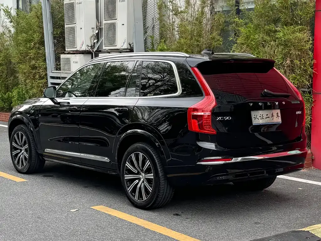 Volvo XC90 — фото 5