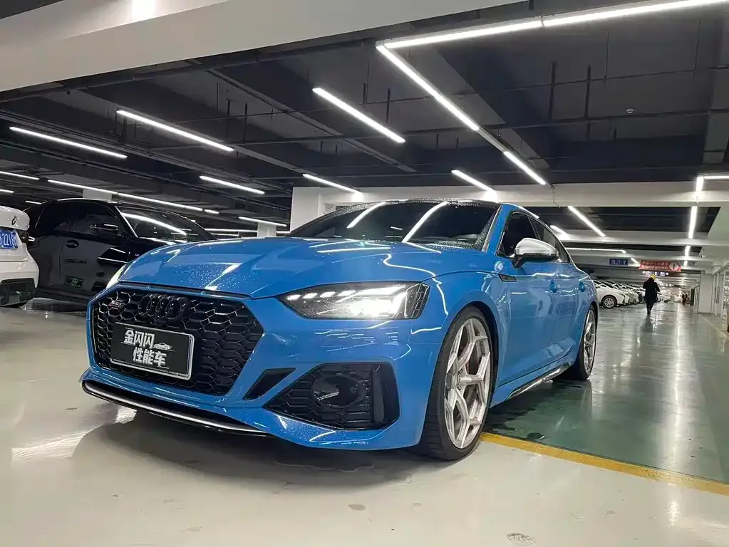 Audi RS 5 — фото 1