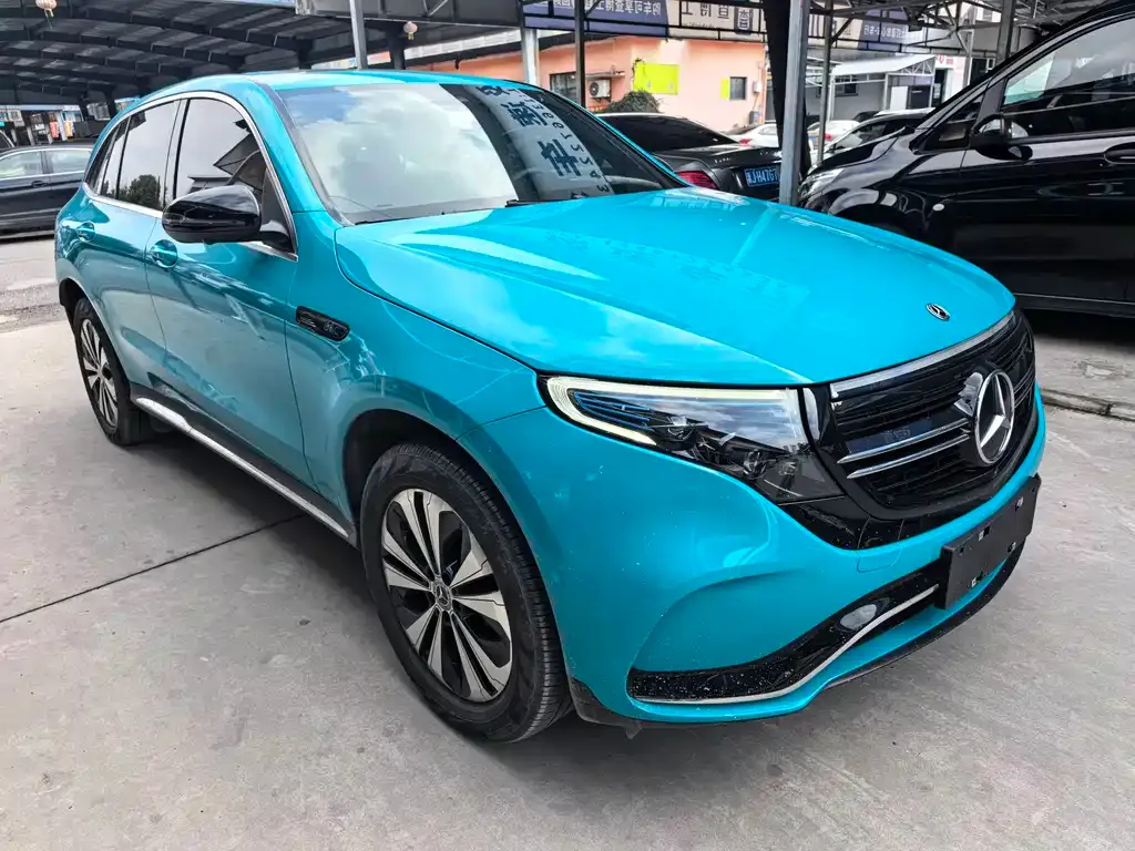 Mercedes-Benz EQC — фото 1