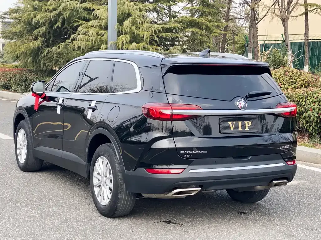 Buick Enclave — фото 9