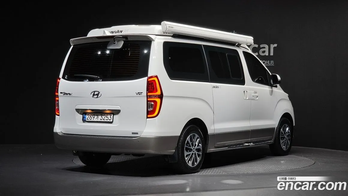 Hyundai Starex — фото 3