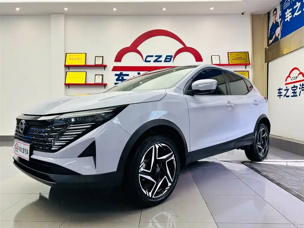 Nissan Qashqai — фото 1
