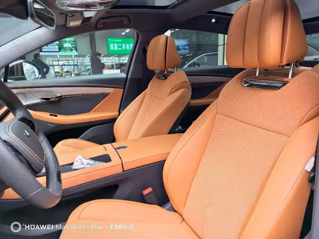 VOYAH Zeekr — фото 6
