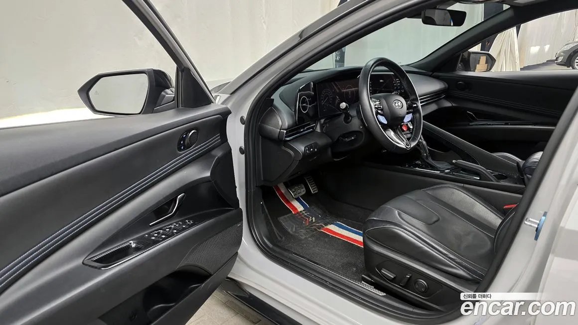 Hyundai AVANTE — фото 2