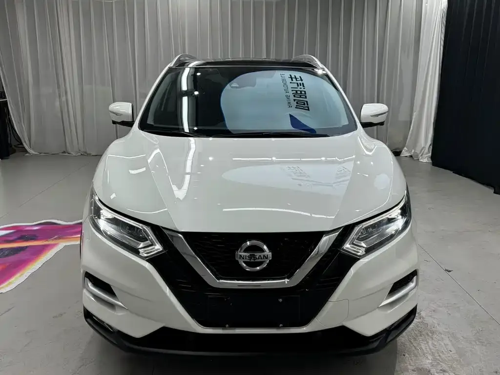 Nissan Qashqai — фото 4