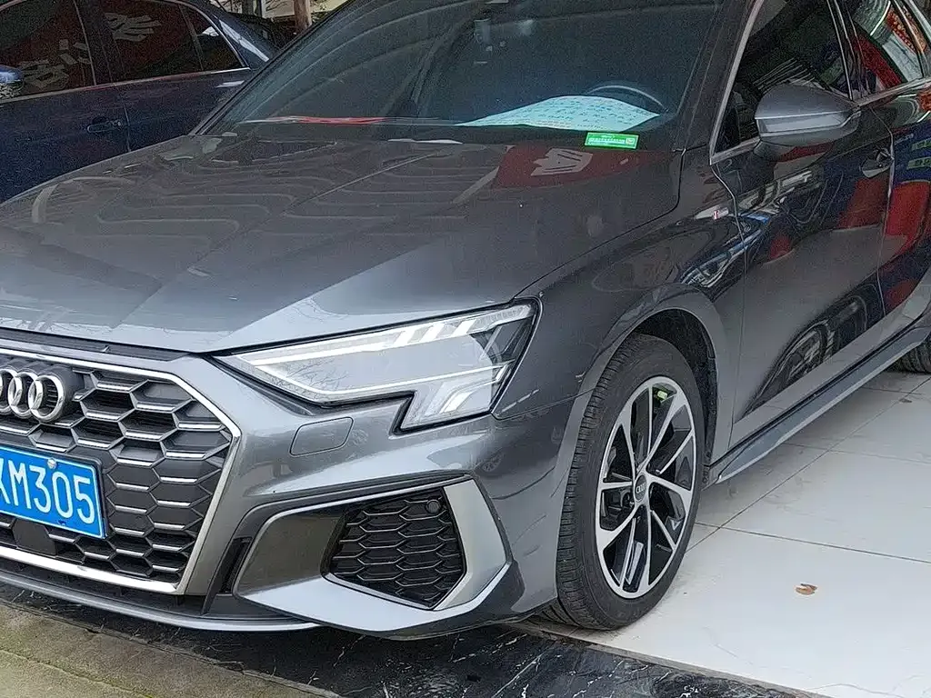 Audi A3 — фото 1