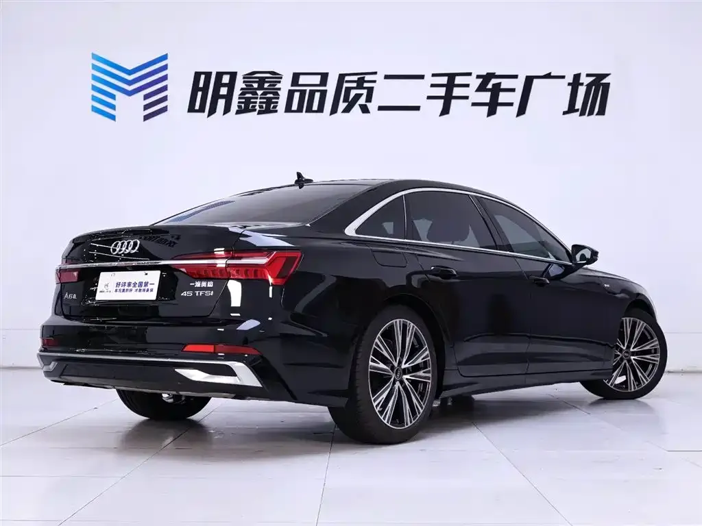 Audi A6L — фото 2