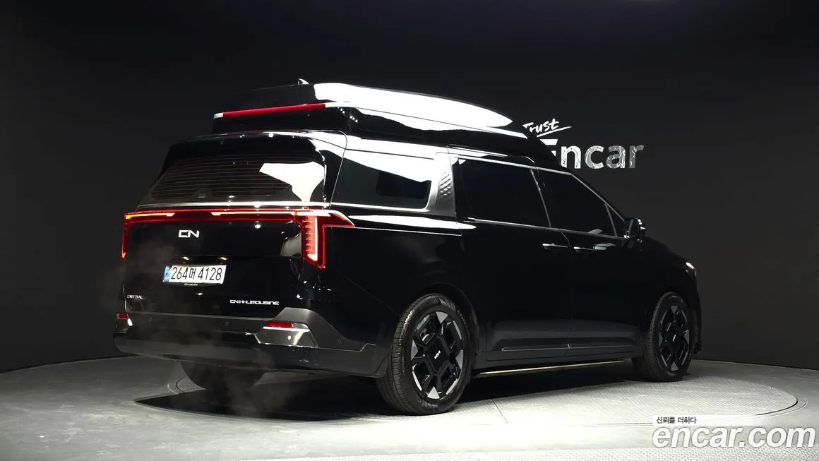Kia Carnival — фото 3