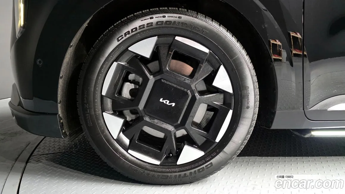 Kia Carnival — фото 10