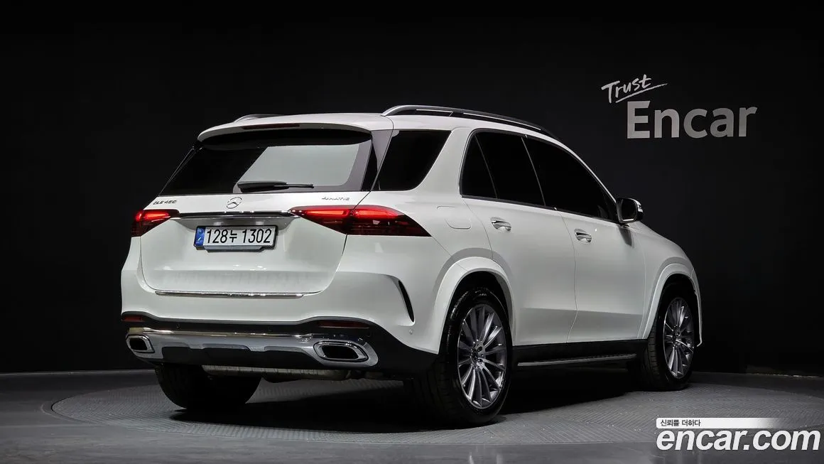 Mercedes-Benz GLE-Class — фото 6