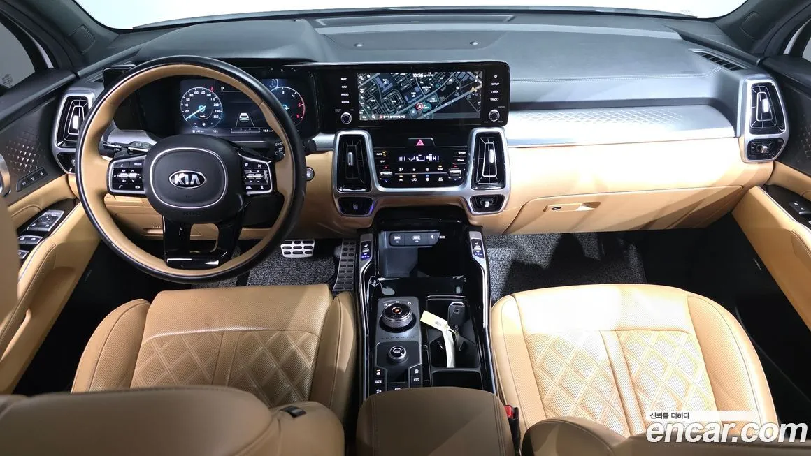 Kia Sorento — фото 8