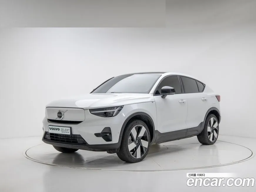 Volvo C40 — фото 1