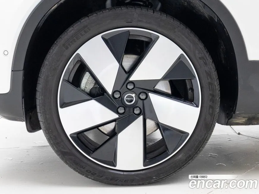 Volvo C40 — фото 2