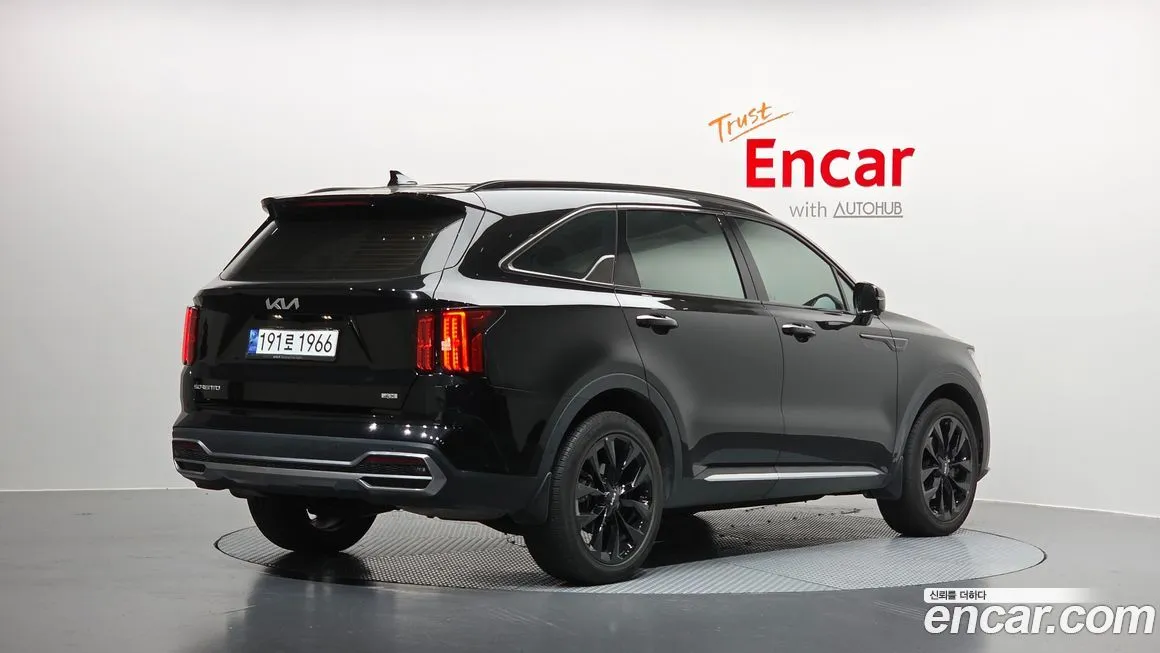 Kia Sorento — фото 9