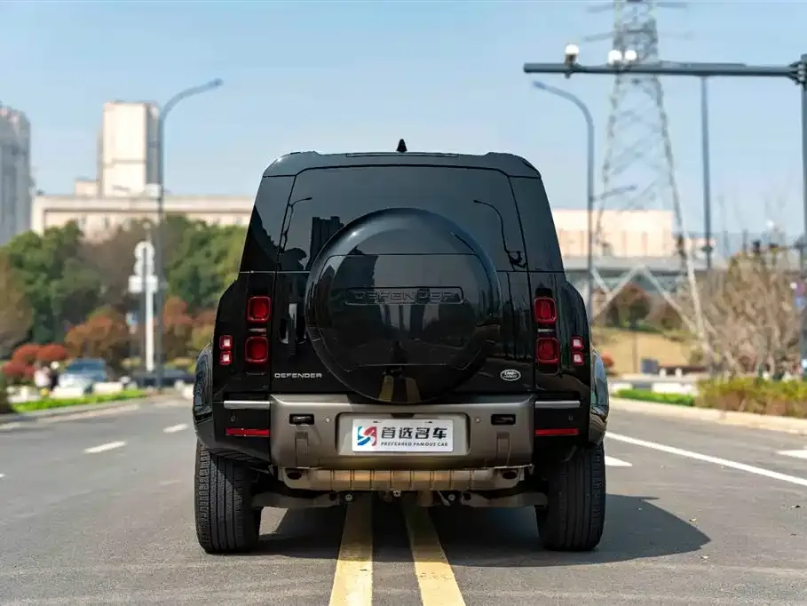 Land Rover Defender — фото 6