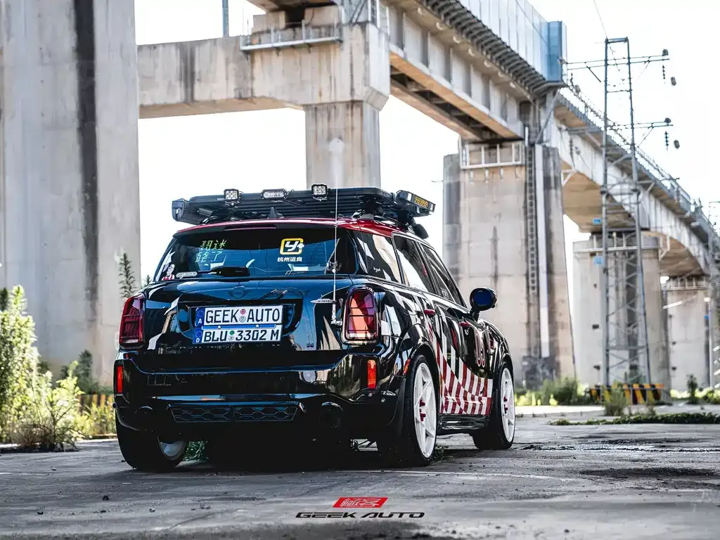 MINI Countryman JCW — фото 3