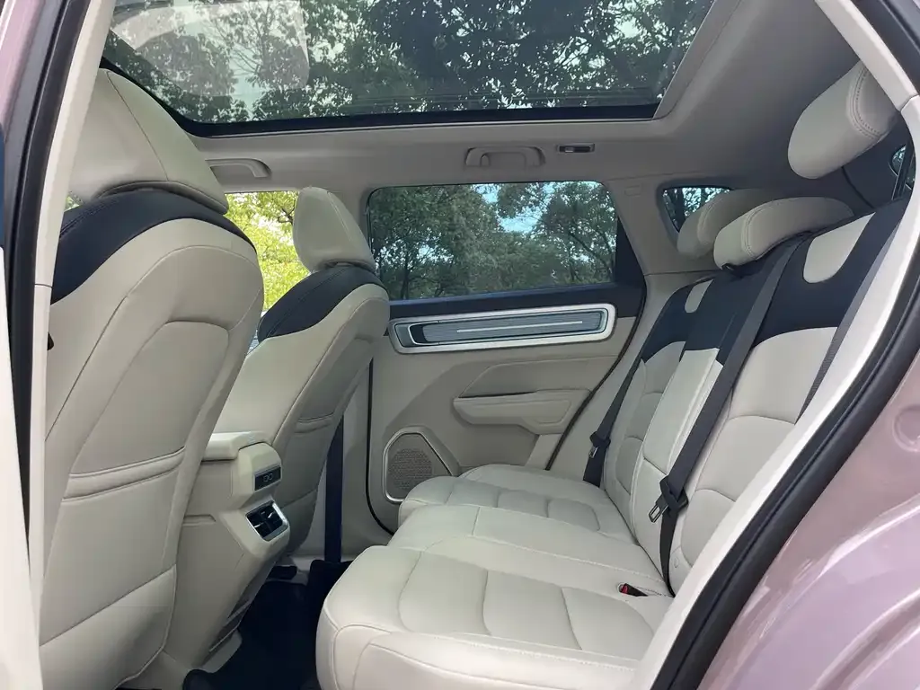 Geely Icon — фото 3