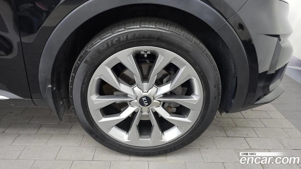 Kia Sorento — фото 3