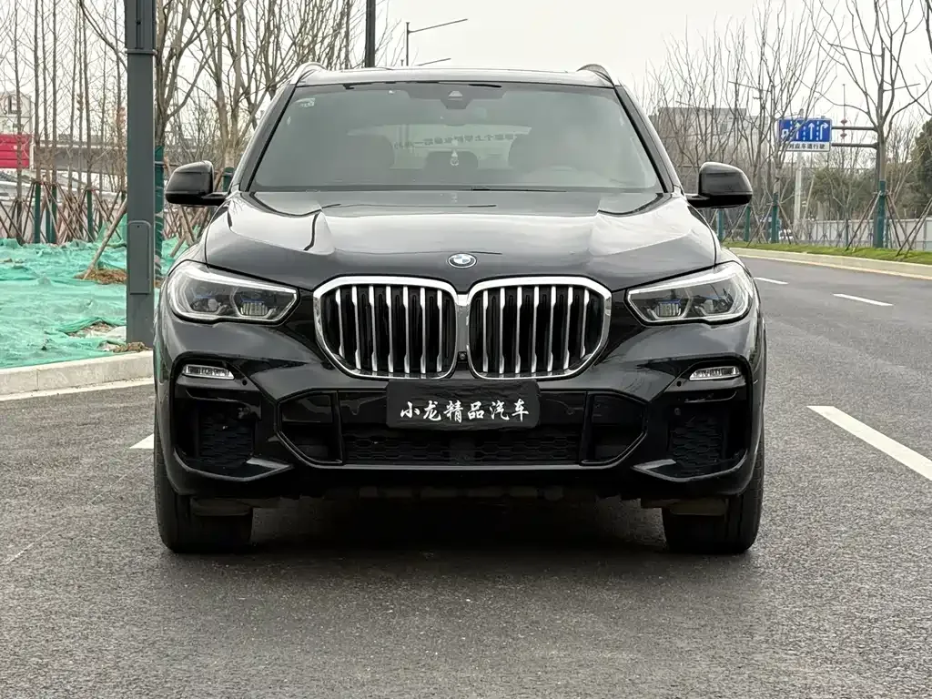 BMW X5 (Import) — фото 2