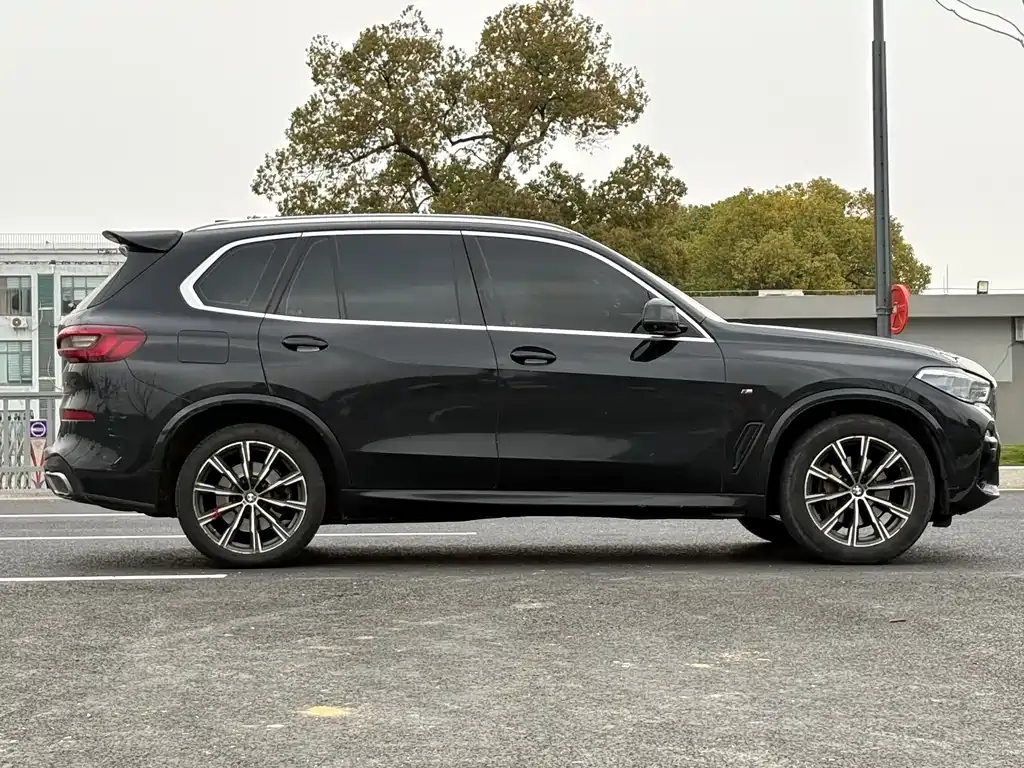 BMW X5 (Import) — фото 4