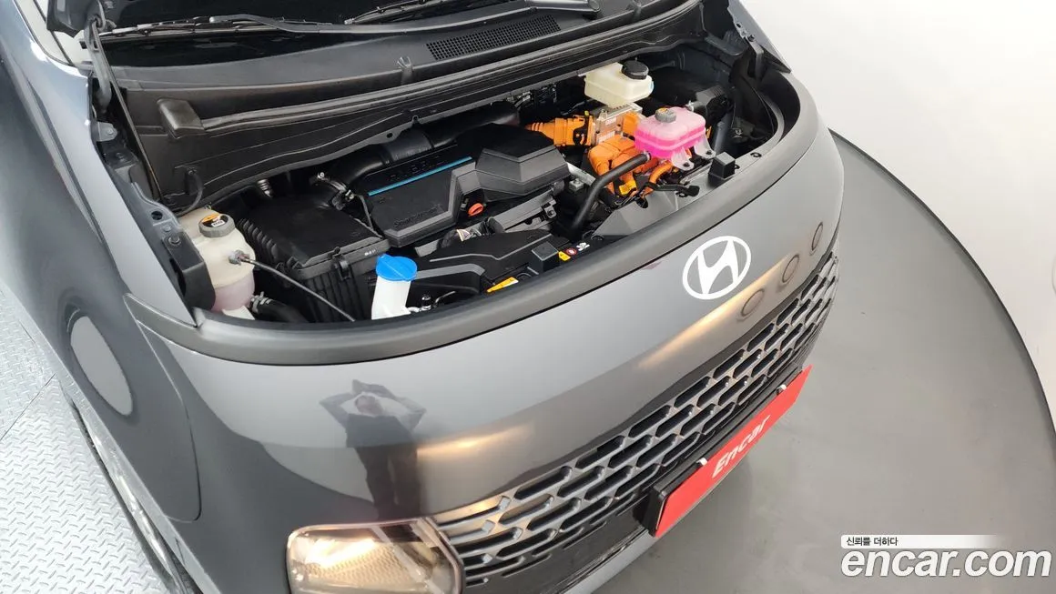 Hyundai Staria — фото 3