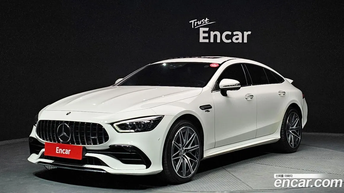 Mercedes-Benz AMG GT — фото 1