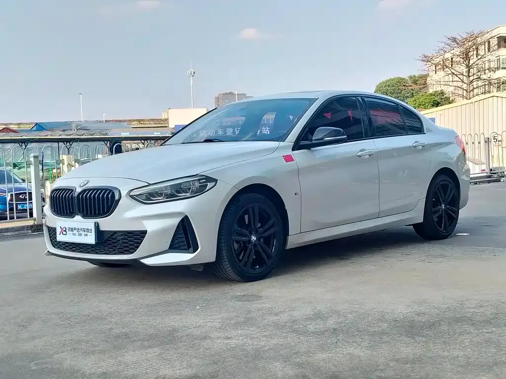BMW 1 Series — фото 1