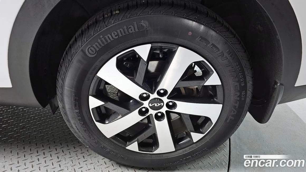 Kia Sorento — фото 6