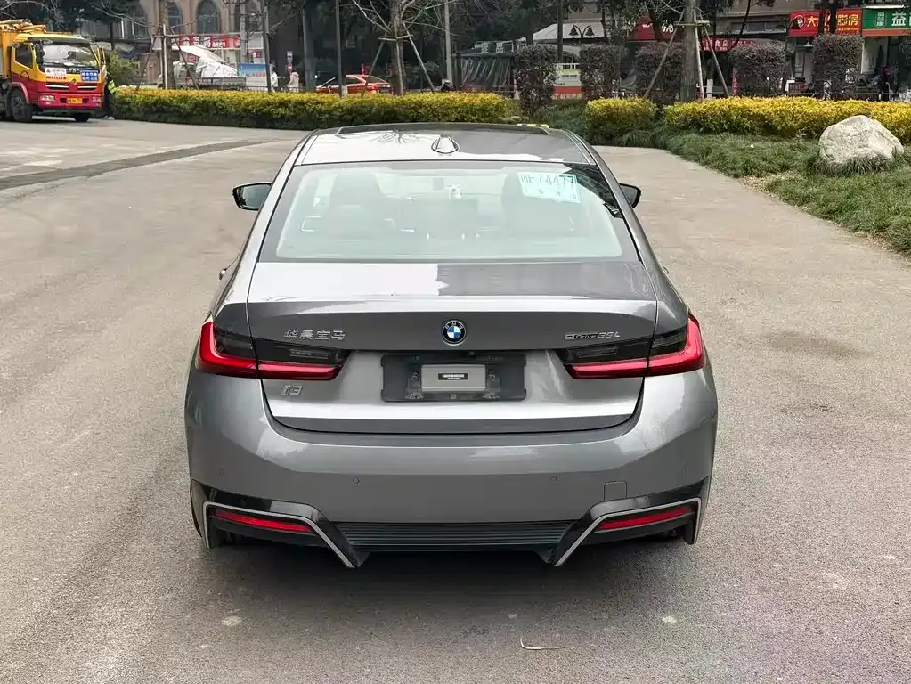 BMW i3 — фото 8
