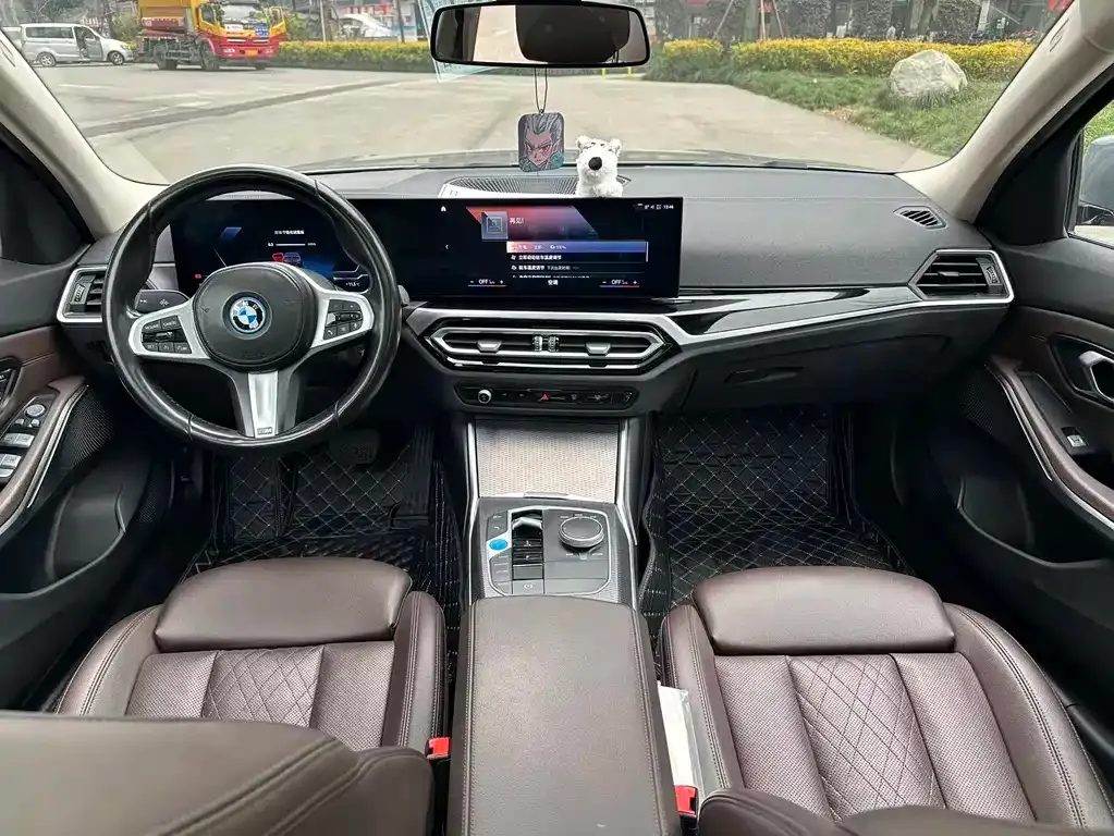 BMW i3 — фото 7