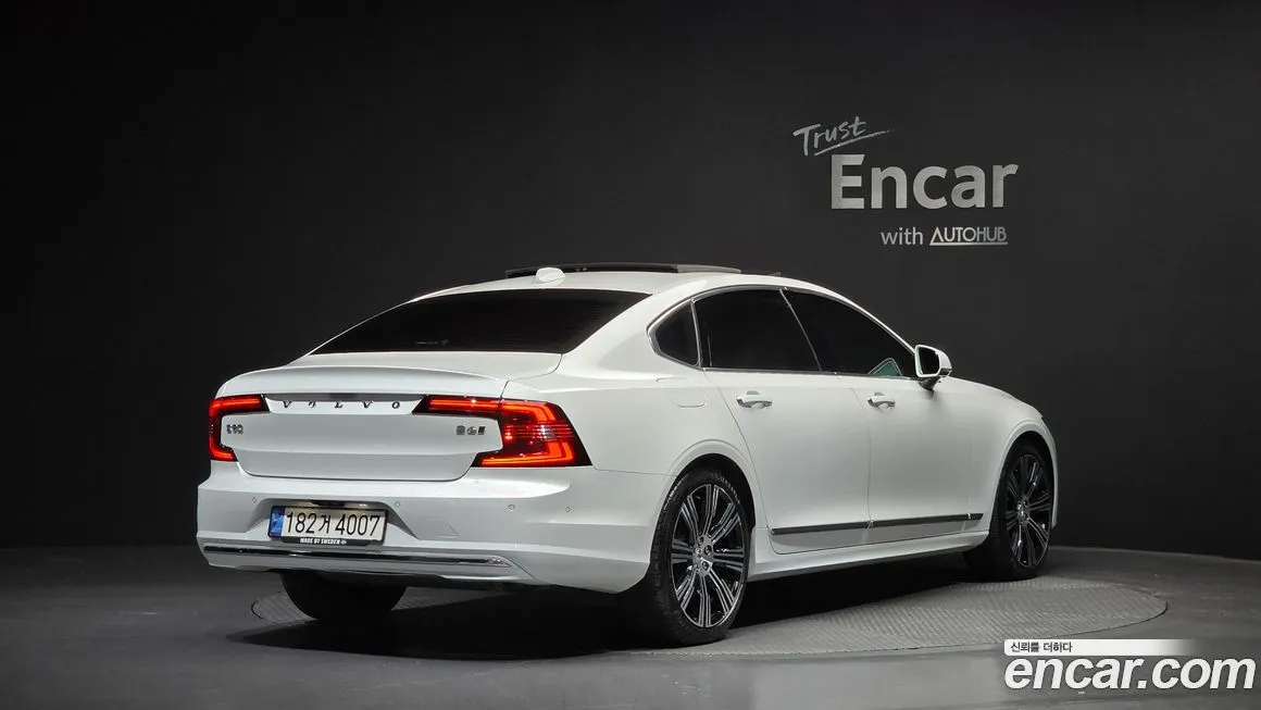 Volvo S90 — фото 5