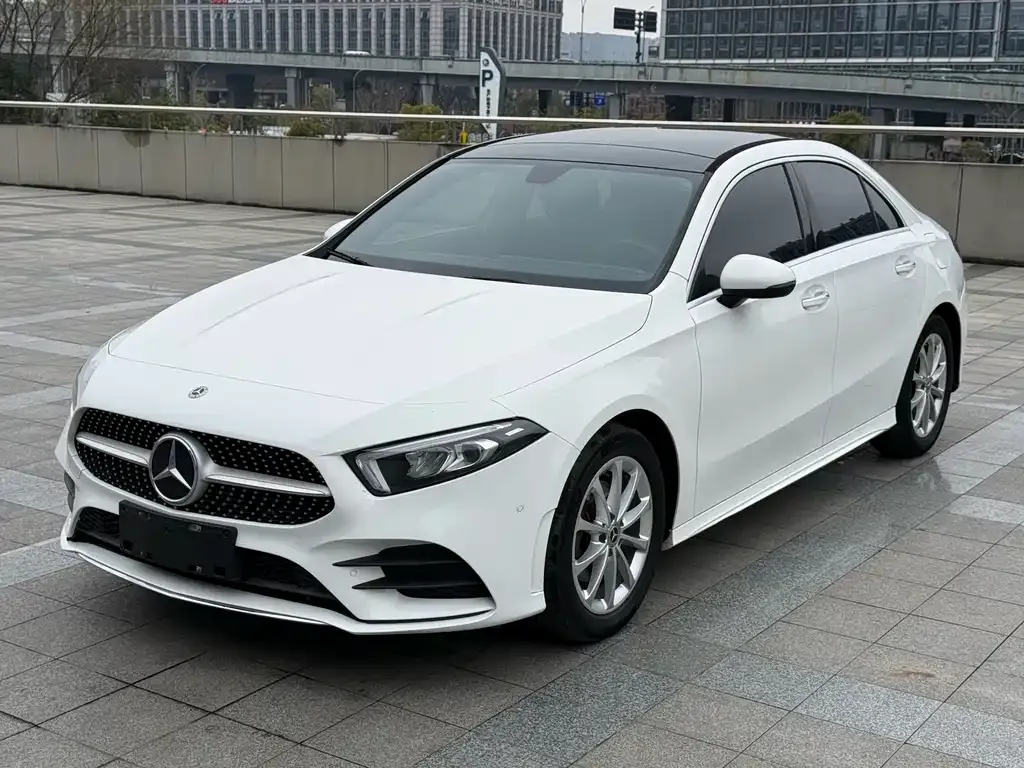Mercedes-Benz A-Class — фото 1