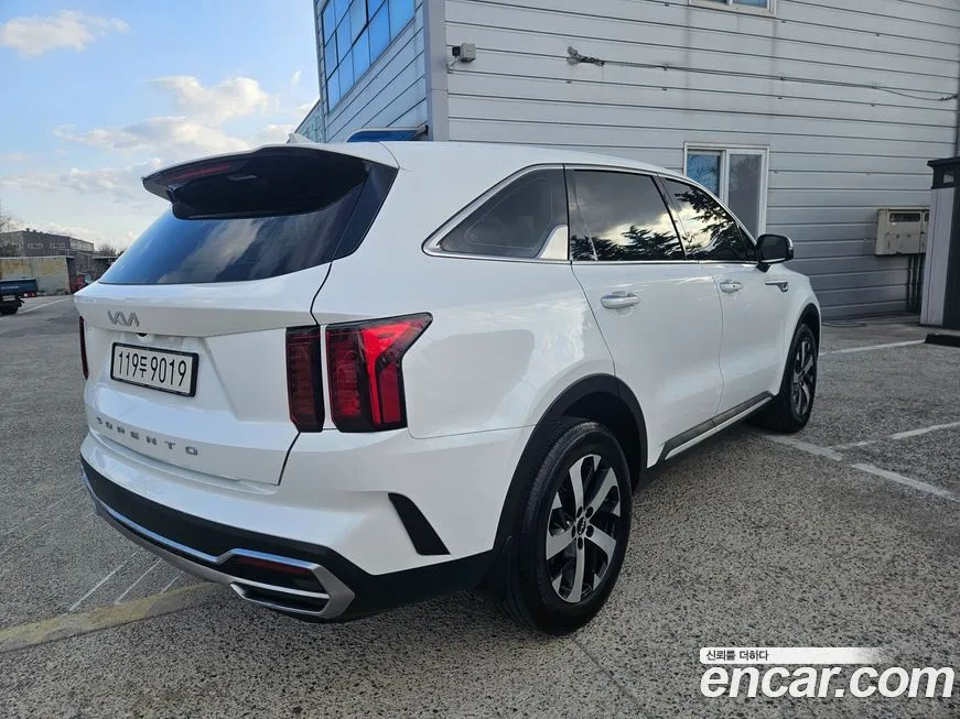 Kia Sorento — фото 4