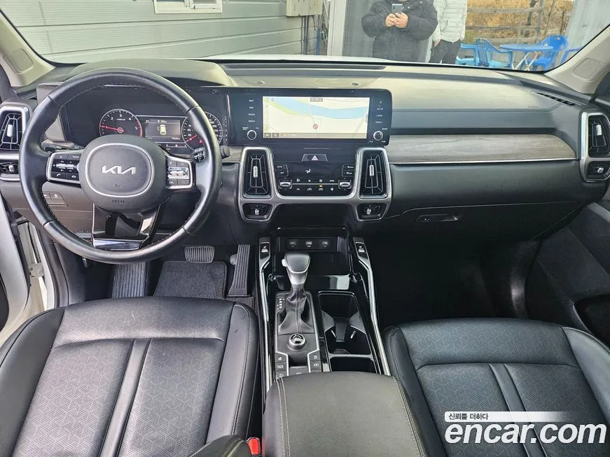 Kia Sorento — фото 8