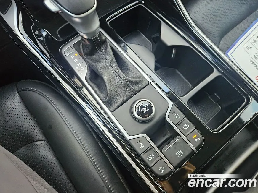 Kia Sorento — фото 9