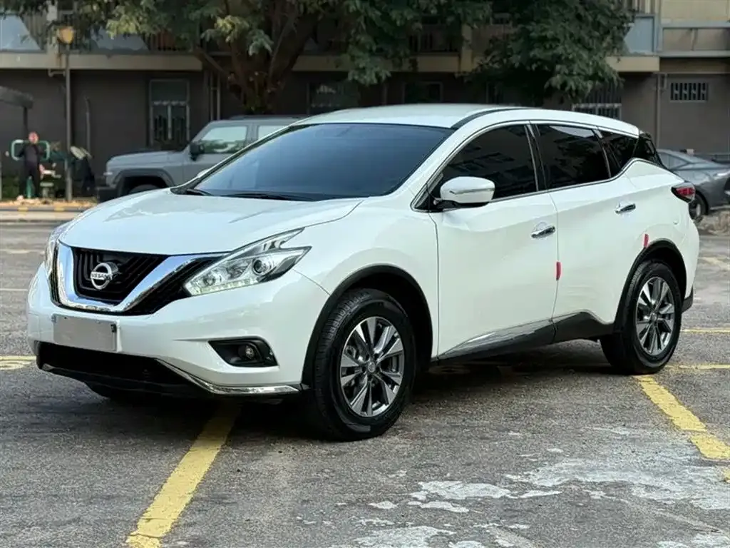 Nissan Murano — фото 1