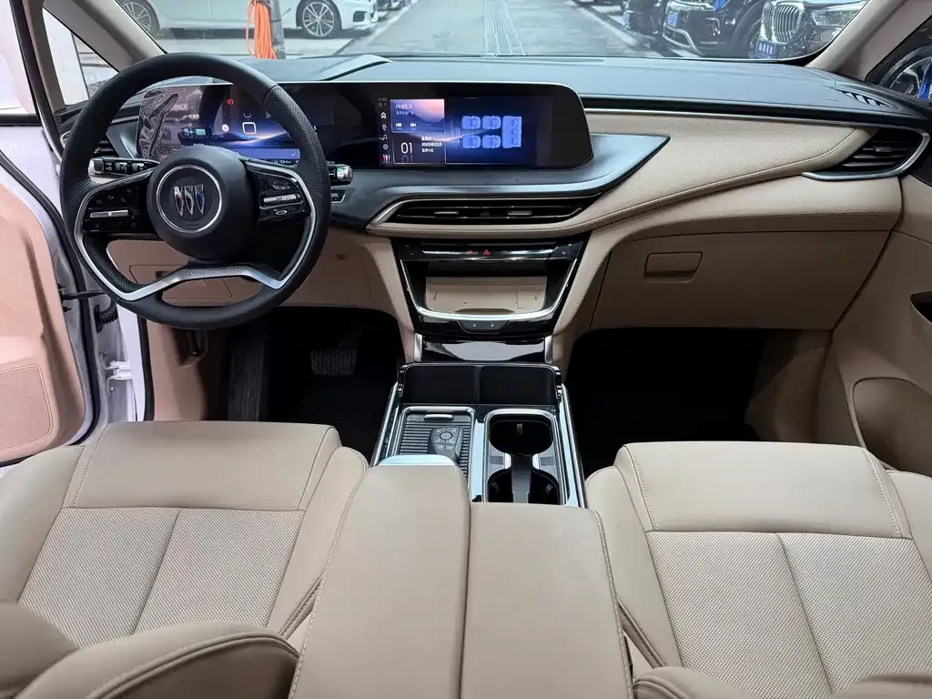Buick GL8 Hybrid — фото 10