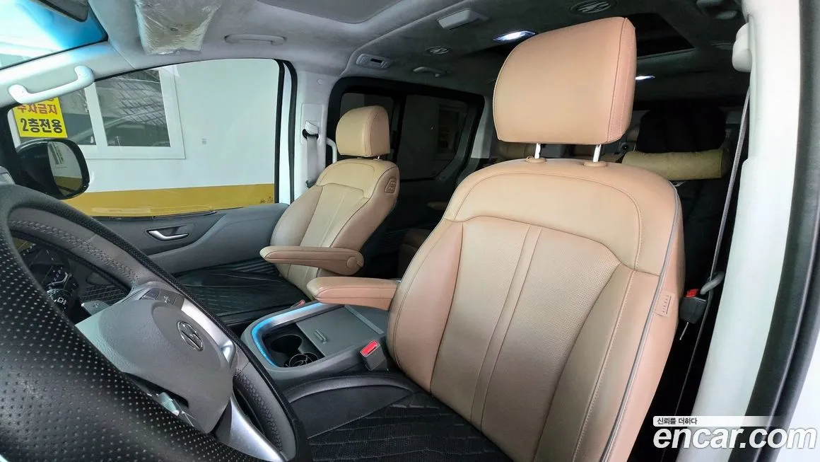 Hyundai Staria — фото 4