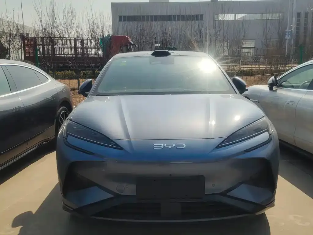 BYD Seal 07 EV — фото 7