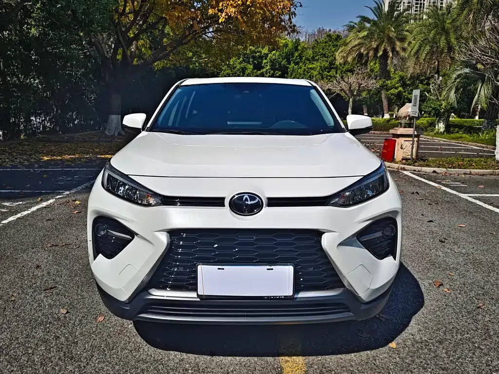 Toyota Wildlander — фото 5