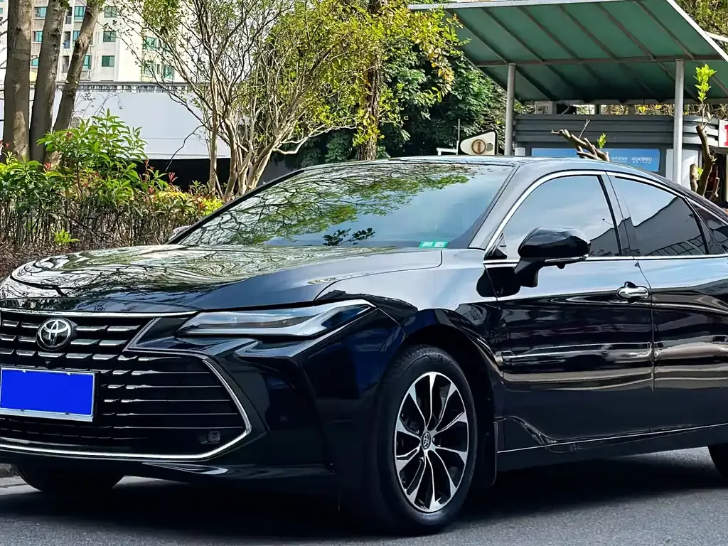 Toyota Avalon — фото 6