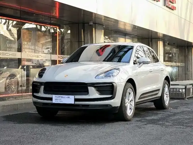 Porsche Macan — фото 1