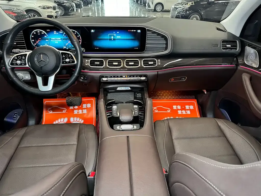 Mercedes-Benz GLS — фото 4