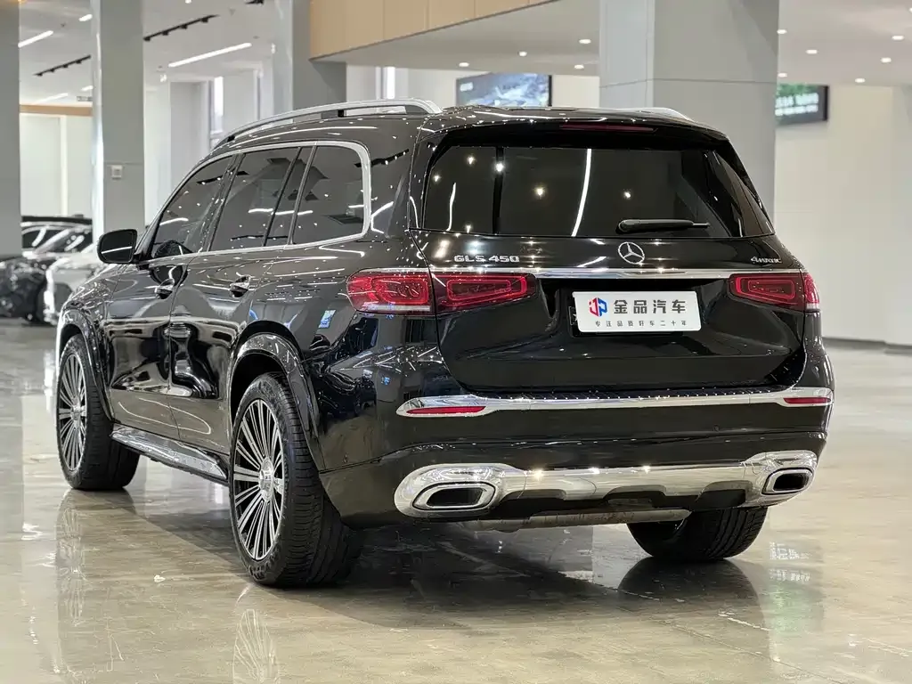 Mercedes-Benz GLS — фото 6
