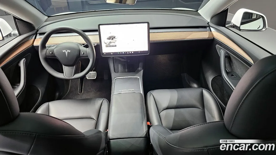 Tesla Model Y — фото 8