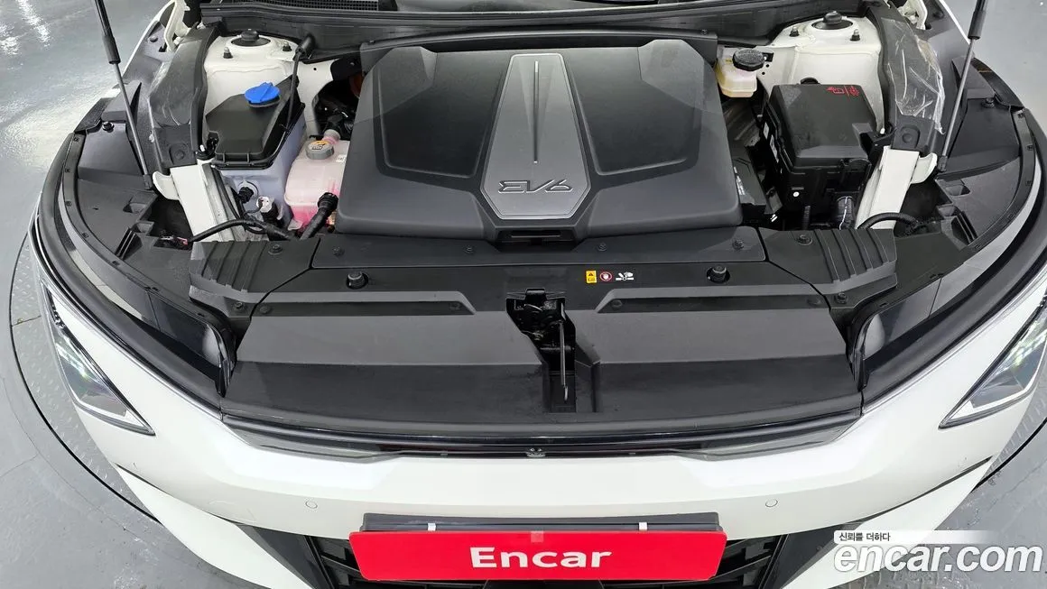 Kia EV6 — фото 8