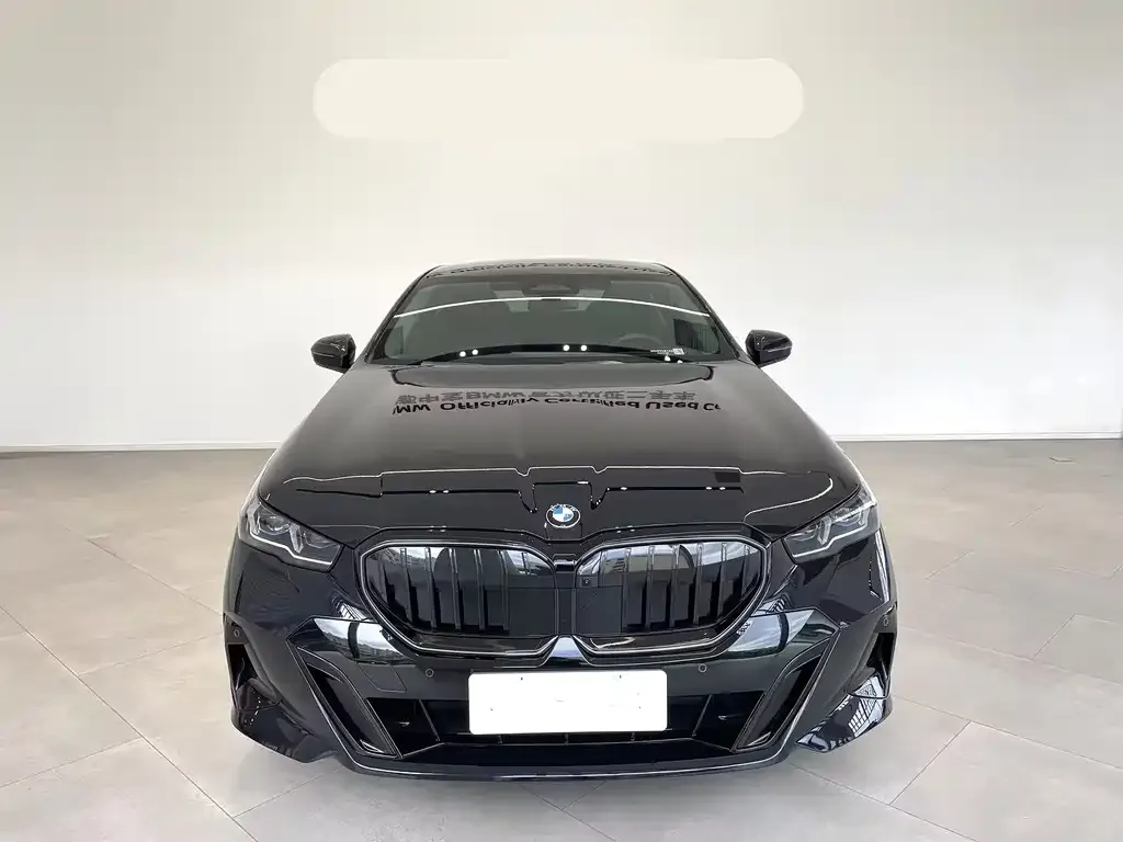 BMW 5 Series — фото 4